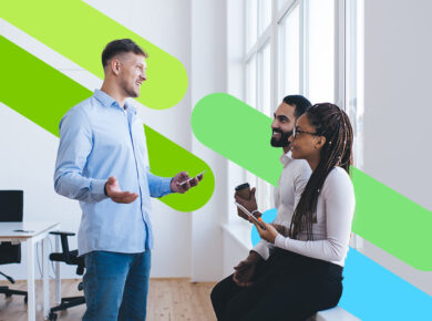 un grupo de personas hablando sobre en qué AFORE están